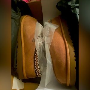 “Authentic” Ugg M Tasman Size 9